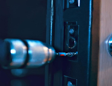 大余24小时上门开锁公司